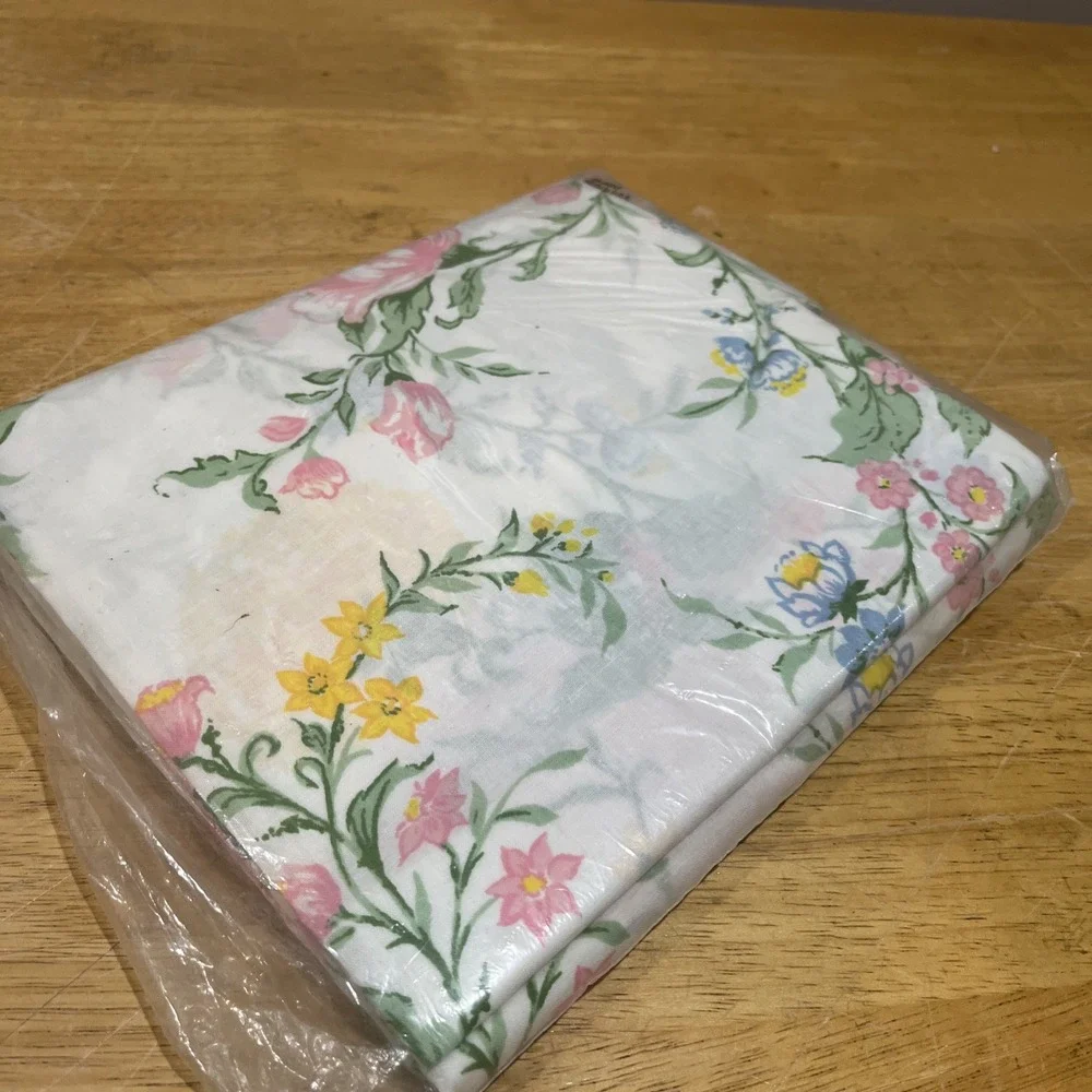 Vtg Muslim Floral Country Cottage Twin Flat Sheet  by‎ Sears NOS Irregular